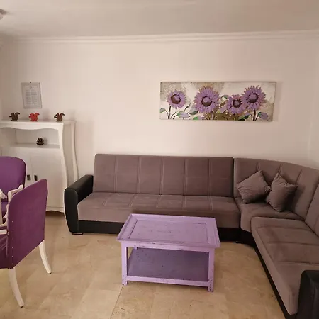 Aparthotel Lavanda 3*