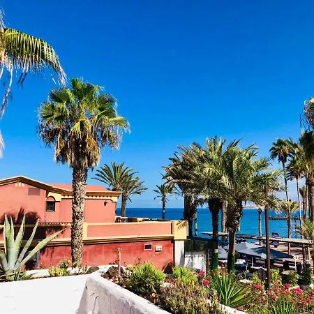 Lavanda Lägenhetshotell 3*