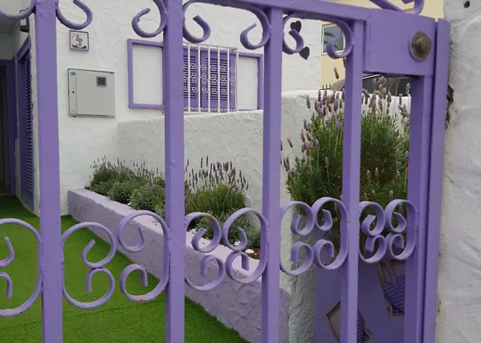 Lavanda Lägenhetshotell 3*